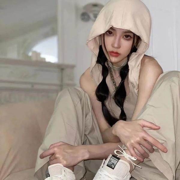 彩鸾春色